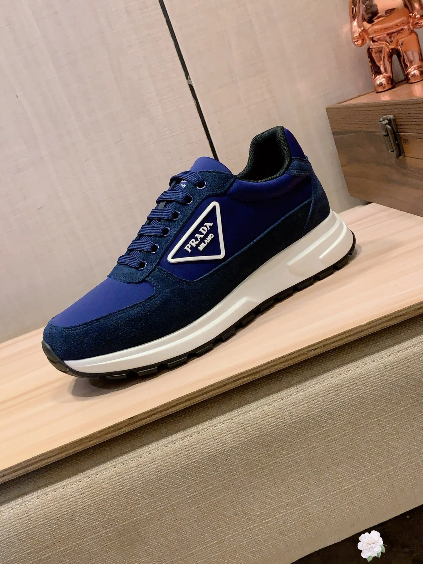 Men's Men's Shoes💰420💰💰🎩🎩[Lightning][Lightning] "PRADA*" The latest and most popular casual shoes, top brand [seduce] luxury~purchase, top~quality. [Strong] The upper is made of imported breathable cowhide with material ➕ breathable sheepskin feet (•) and fine workmanship. The original stylish and stylish soft rubber wear-resistant and non-slip outsole is light and comfortable on the feet. The real thing looks better when photographed. 085: code: 38-44, 3️⃣ colors selected